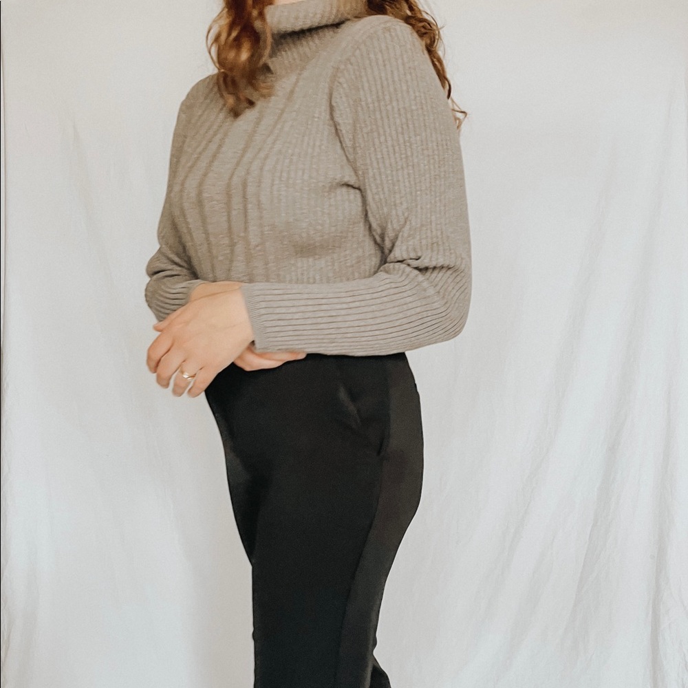 Ribbed Grey Turtleneck